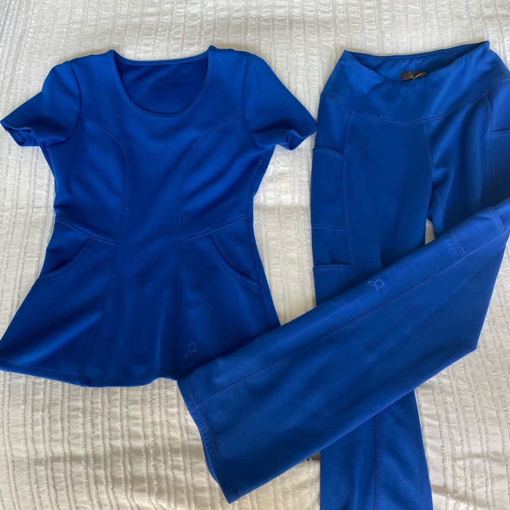 Jaanuu scrubs